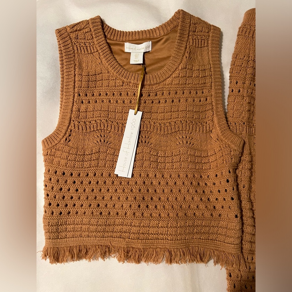 House of Harlow 1960 Crocheted Midi Skirt & Tank Set in Camel - Picture 14 of 15